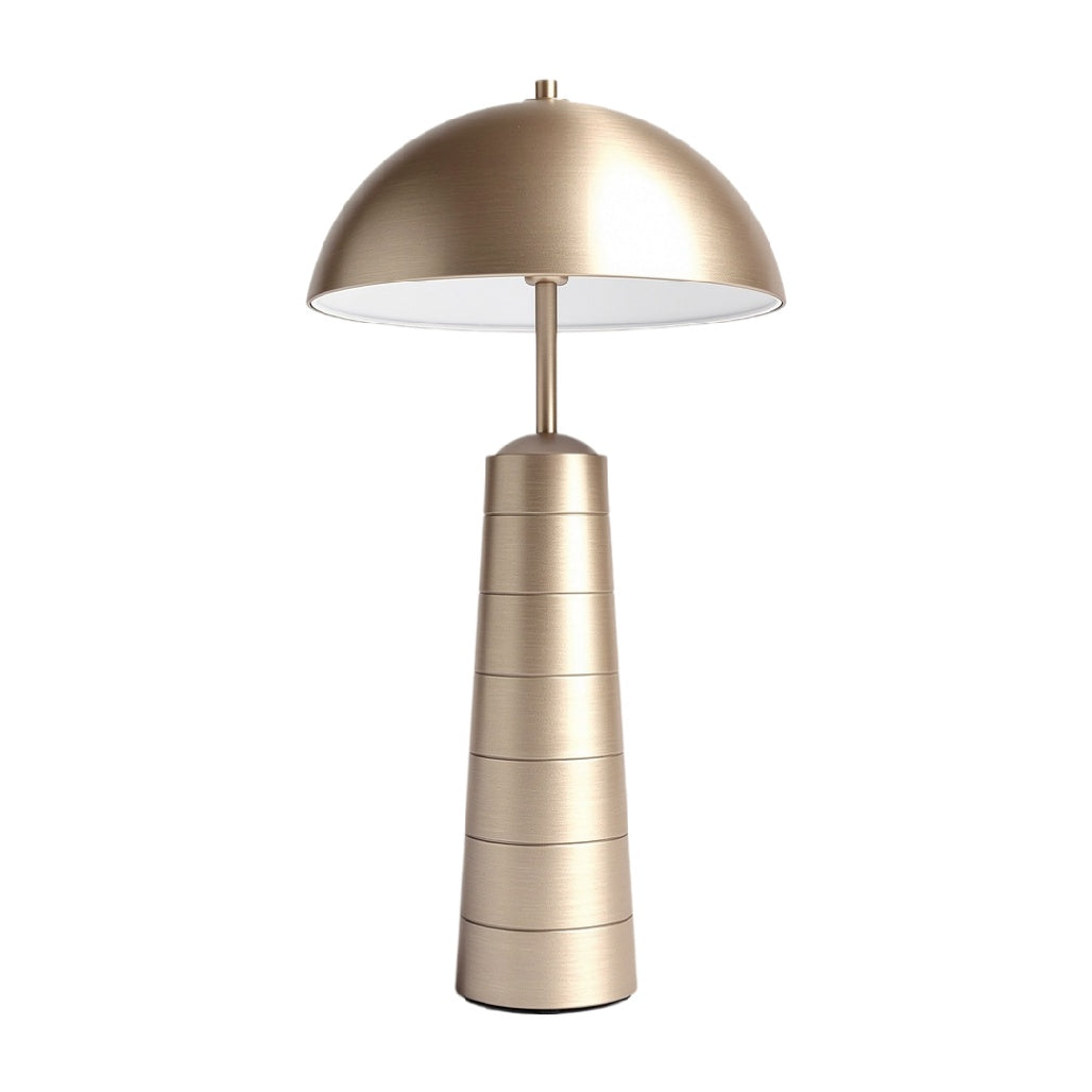 Lampe de table en métal doré avec abat-jour en dôme